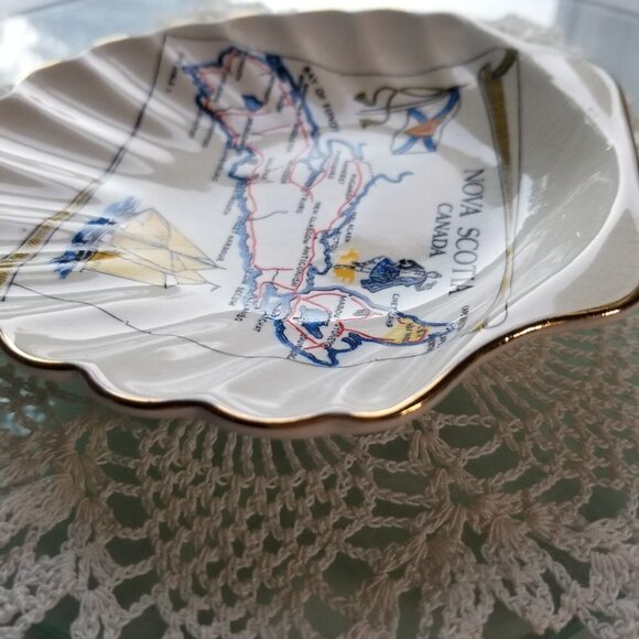 Nova Scotia Shell-Shaped Trinket Dish NS Map Sandland England Vintage Rare Find - Picture 3 of 9